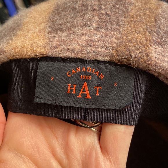 Wool Beret Hat by Canadian Hat 1918 - Picture 5 of 8